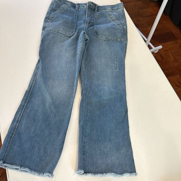 Democracy Women's Itty Bitty, Skyrise Light Blue, cropped - Picture 3 of 10